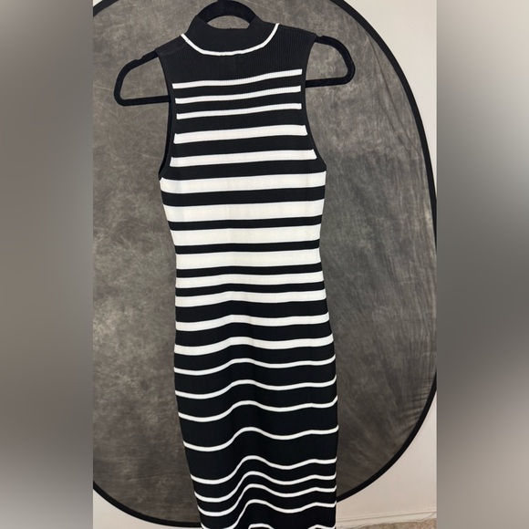 Express Black White Striped Ribbed Midi Dress M | NWT Sleeveless - Picture 4 of 6